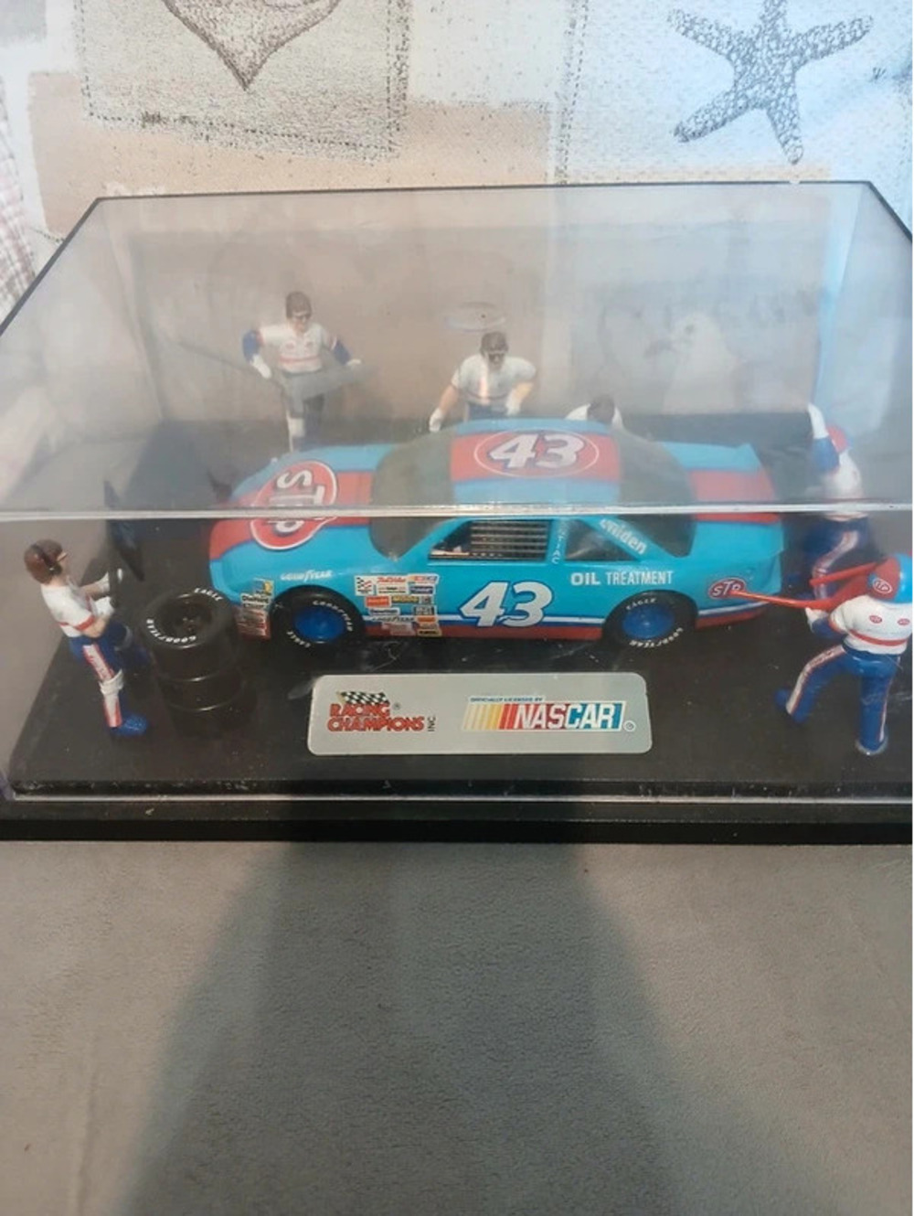 Big 1992 Racing Champions Show Case